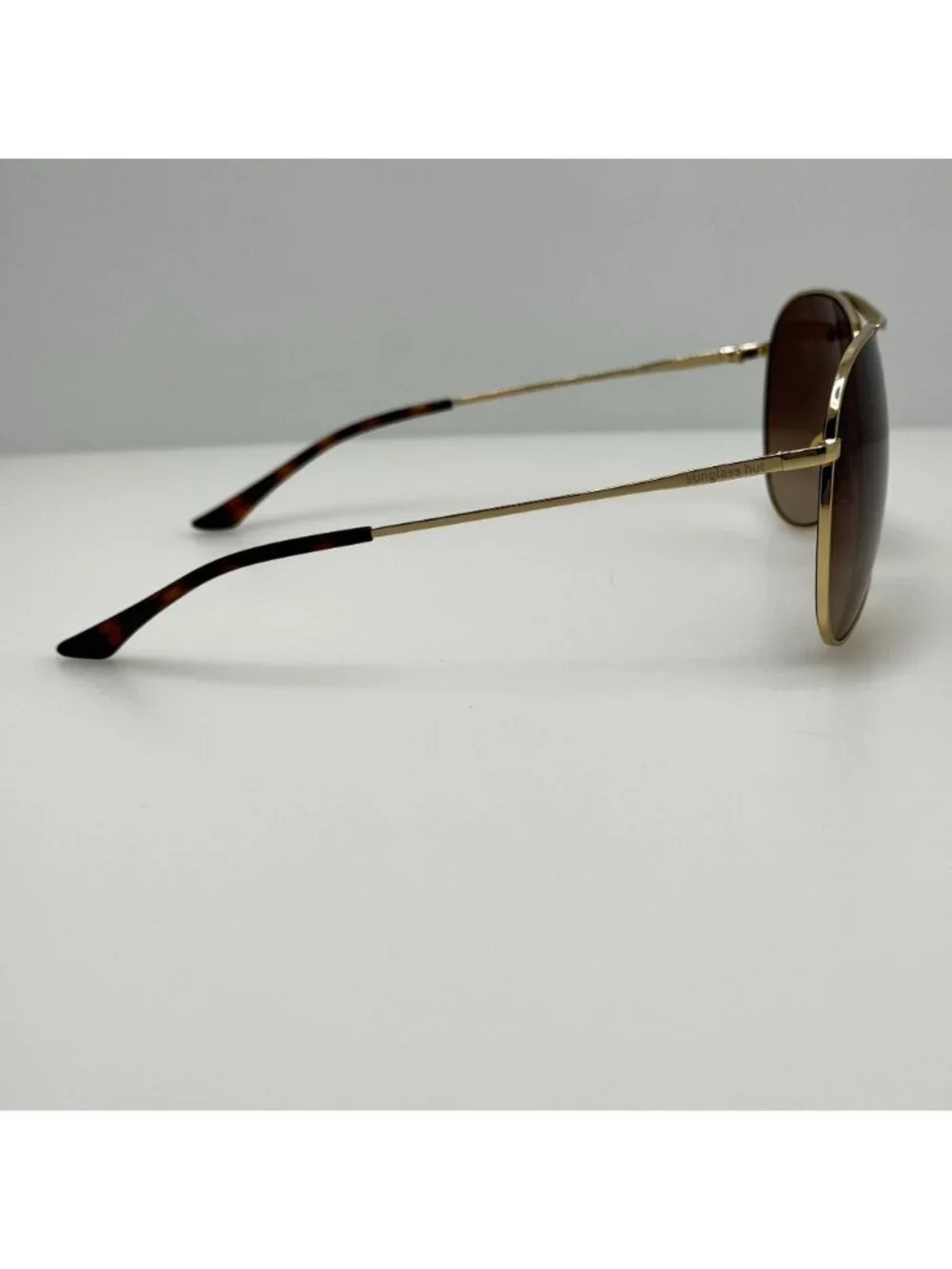 Sunglass Hut Sunglasses HU 1006 007/13 64-11-140